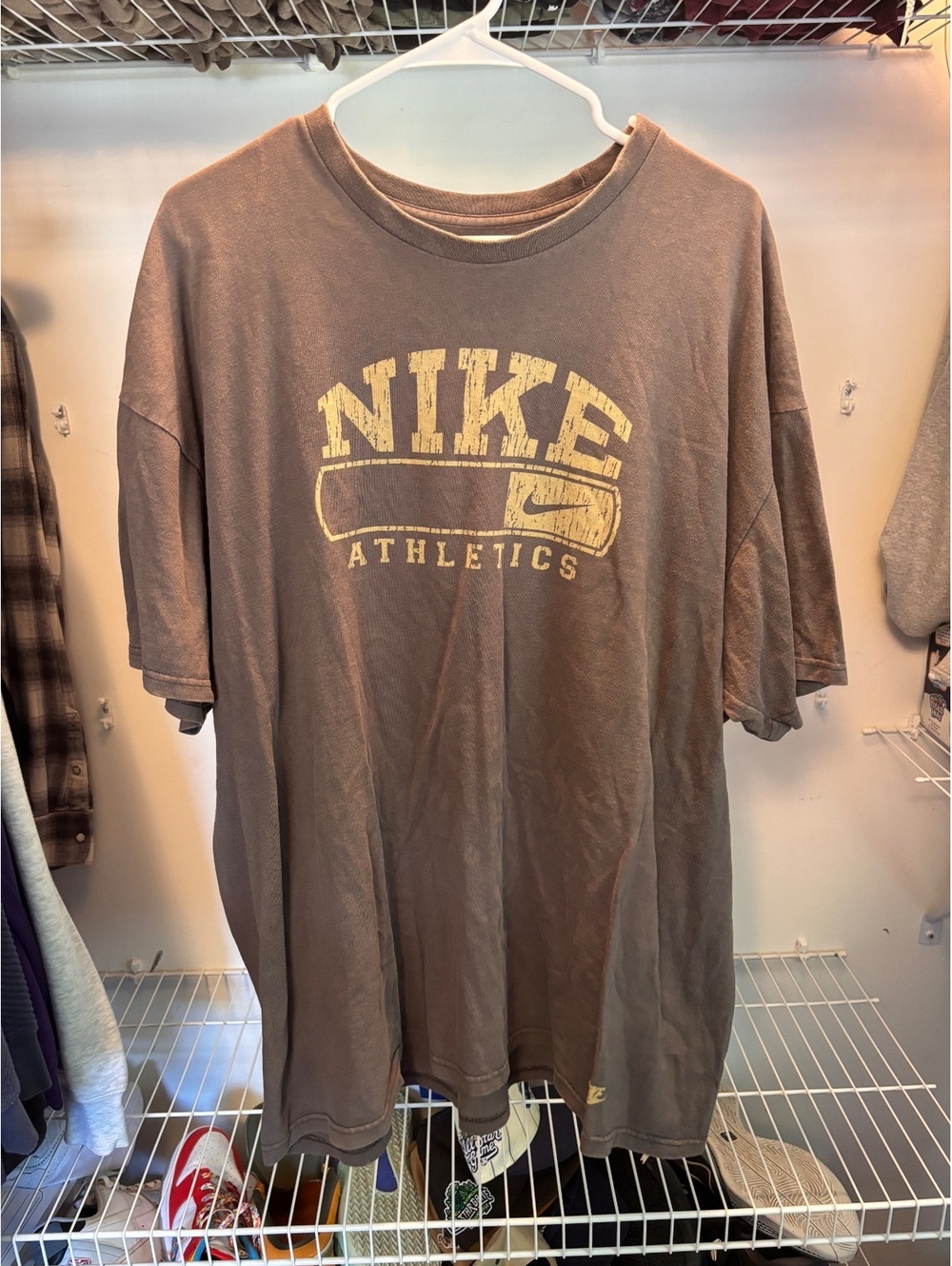Nike Athletics Brown Graphic T-Shirt XXL